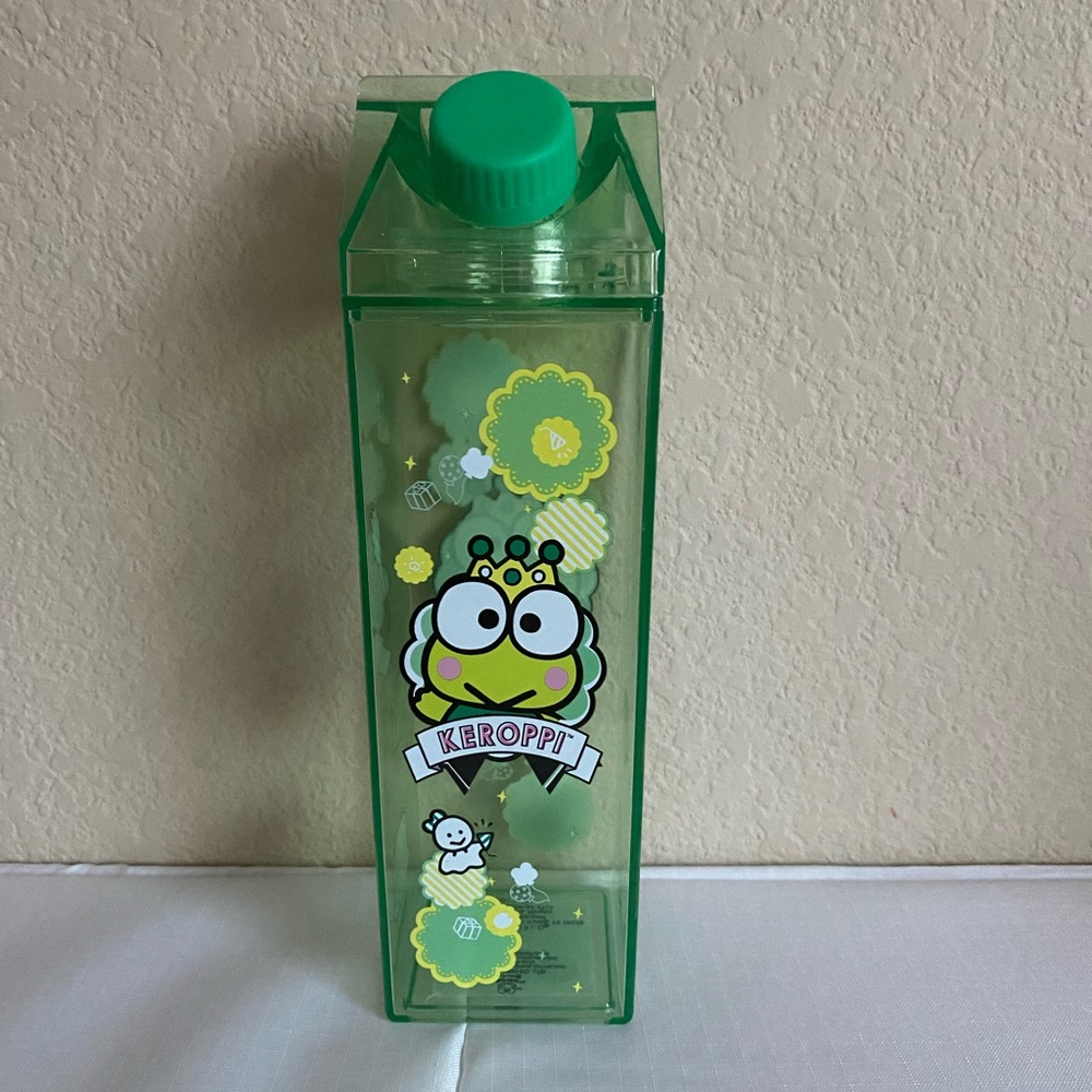 Keroppi Crown Green Carton